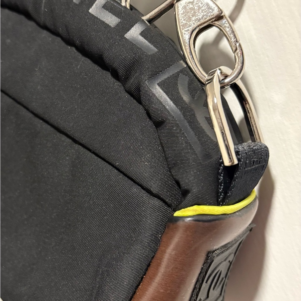 Chanel Clutch Bag for Women or Men. - Picture 3 of 14